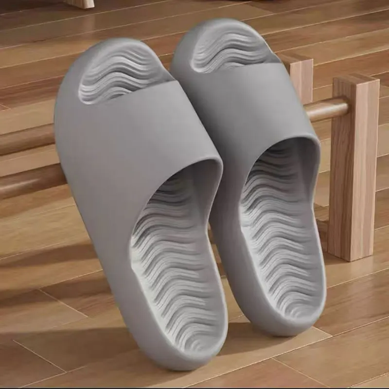 Thick-soled Solid Color Slippers